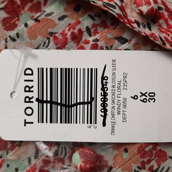 Torrid pink floral crinkle chiffon smocked blouse, size 6X, NWT - Picture 10 of 12